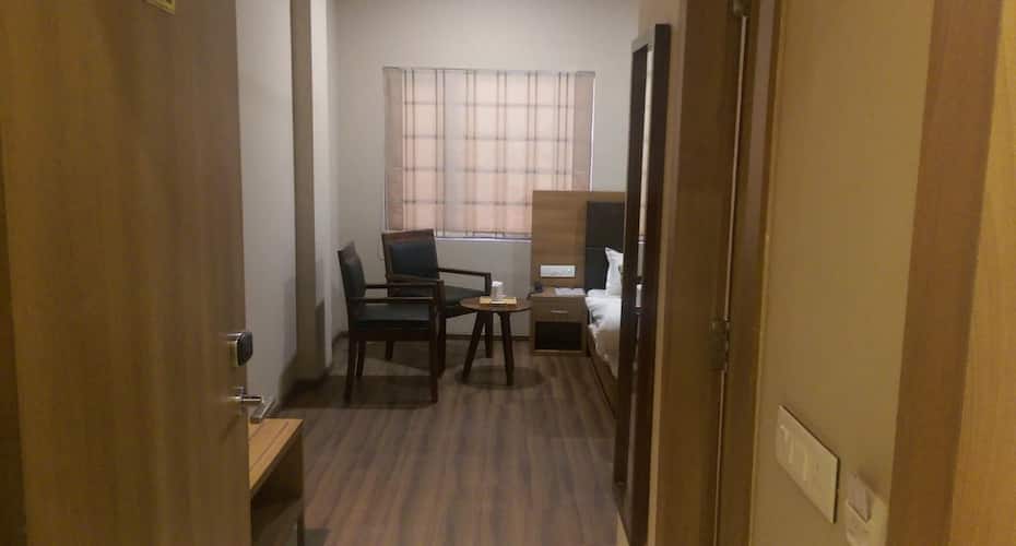 The Premier Hotel, Kota 5